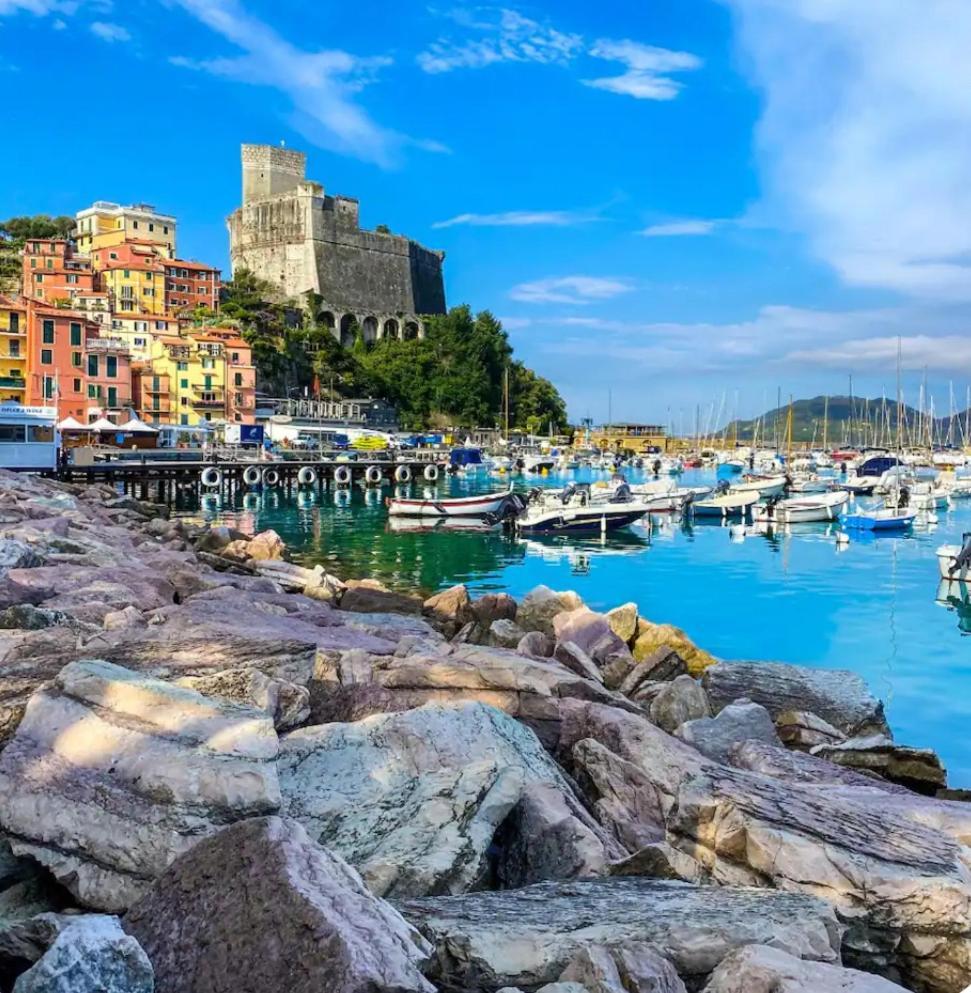 La Camera A Due Passi Dal Mare San Terenzo Luaran gambar